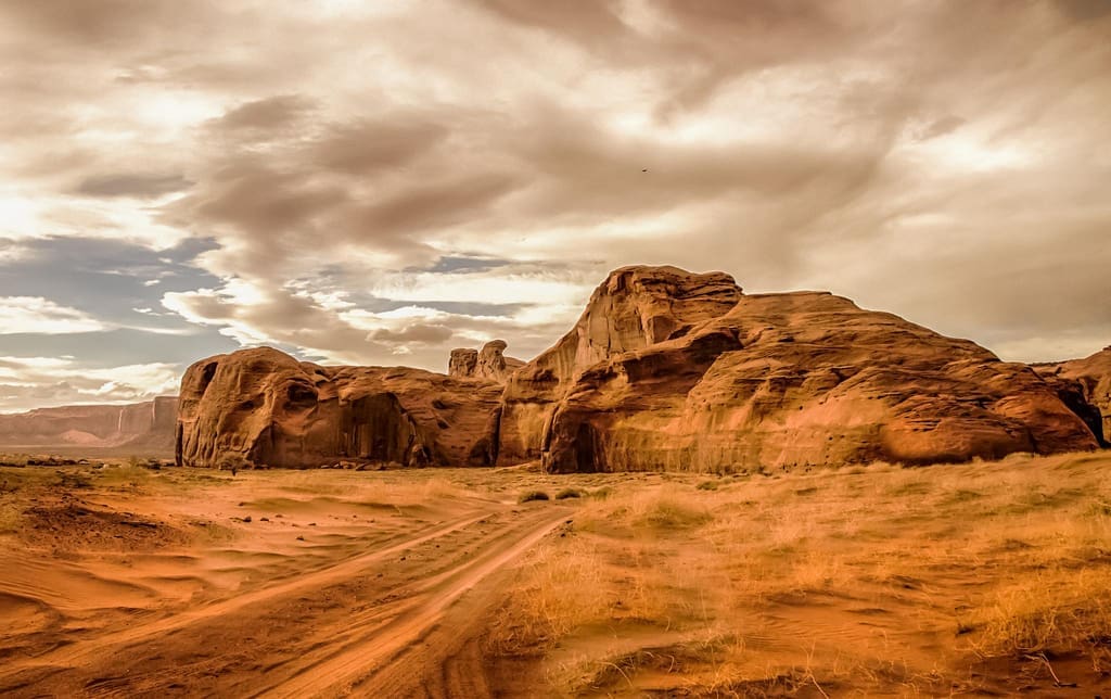 Best Photo Sharing Site Top 12 Photos: Sandy Road in Monument Valley